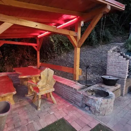 A Vonyarci Hangulat Haz *